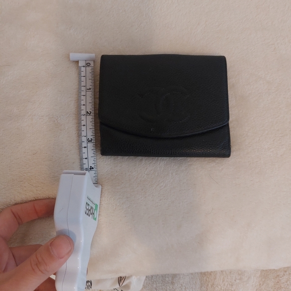 Authentic Chanel Caviar Compact Wallet - Picture 11 of 14